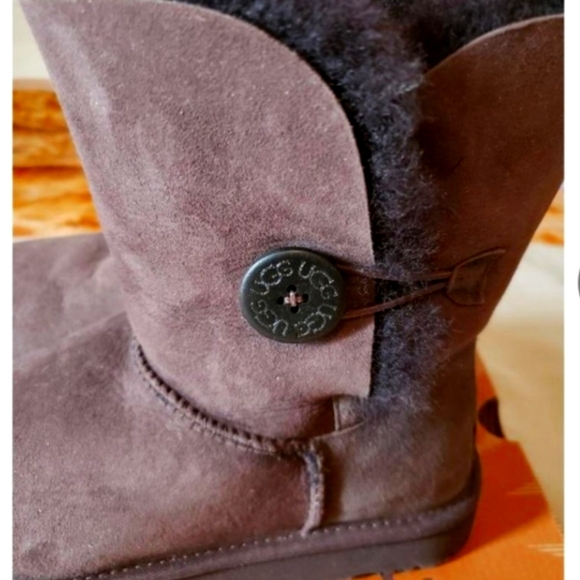 🔥🔥 NEW IN BOX UGG Australia Sale🔥🔥 - Picture 3 of 7